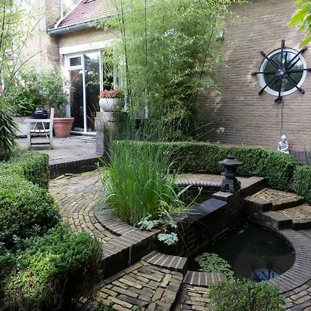 Amsterdamgarden - Stunning Garden With Pool Close To Amsterdam *