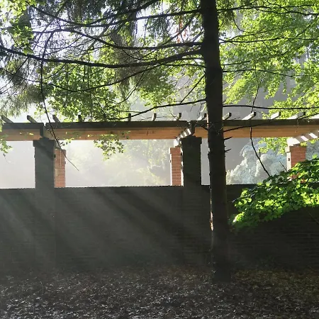 בית נופש Amsterdamgarden - Stunning Garden With Pool Close To Amsterdam לארן